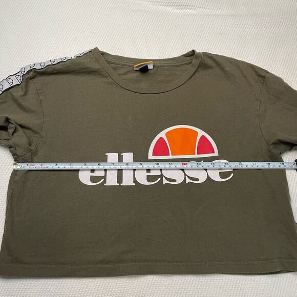 Ellesse Green cropped T-Shirt - Picture 11 of 12